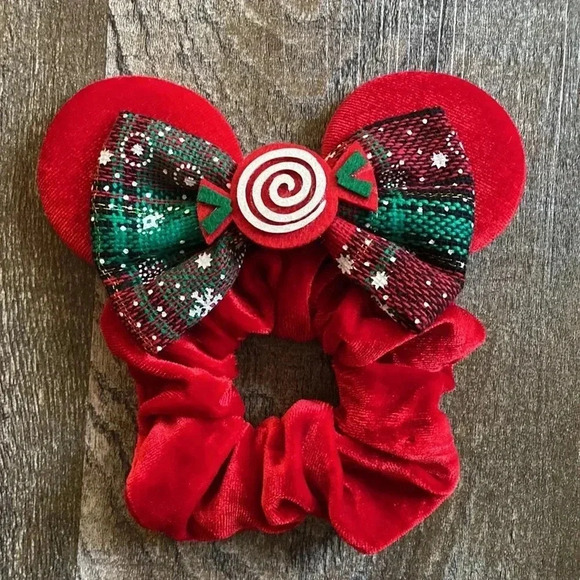 Disney Theme  | Christmas Scrunchies - Picture 2 of 5